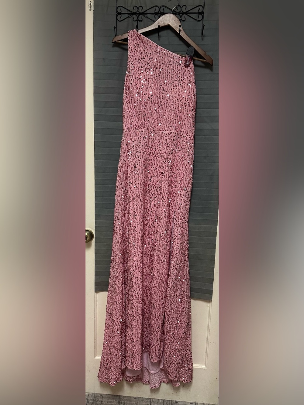 Pink One-Shoulder Sequin Formal Gown / Prom Dress sz 10